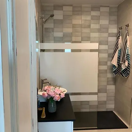 Ronda 4 En Primera Linea De Playa شقة فوينخيرولا